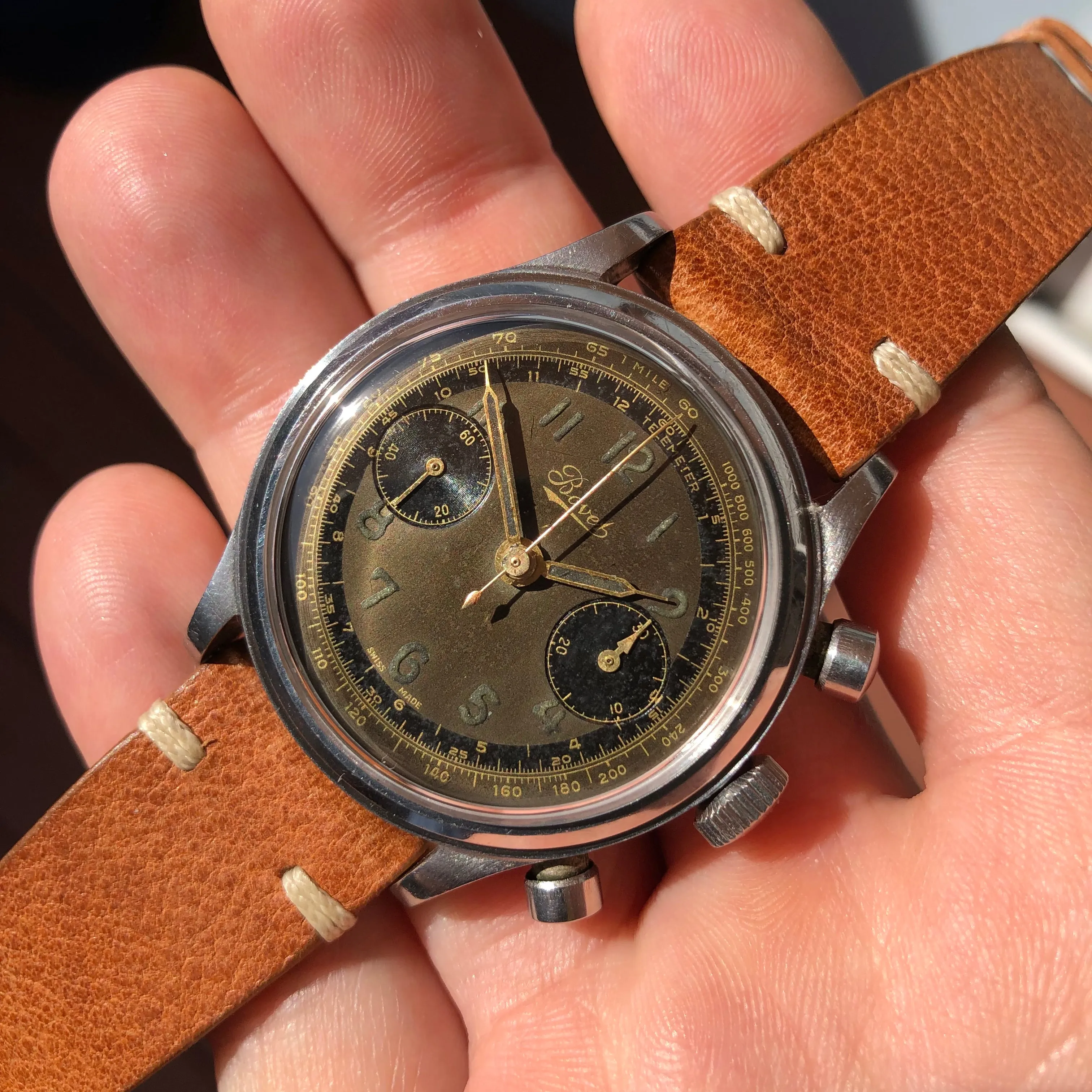 1950's Bovet Mono-Rattrapante Steel Gilt Chronograph Tropical 38mm Vintage Valjoux 84 Wristwatch