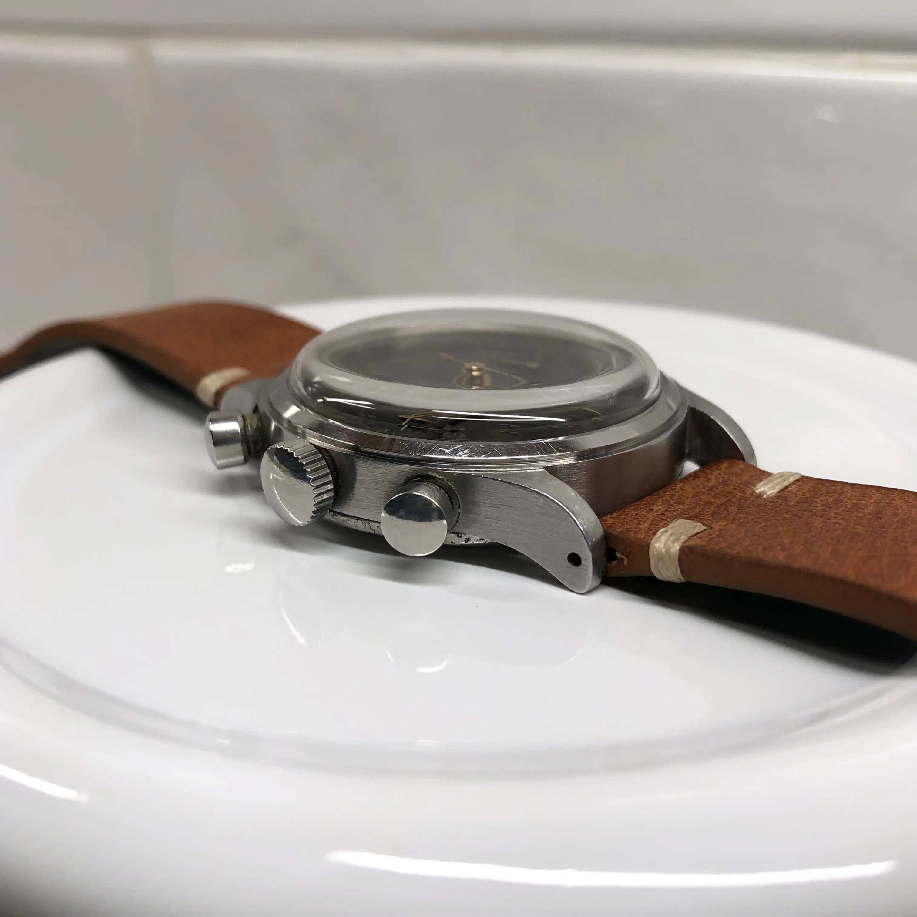 1950's Bovet Mono-Rattrapante Steel Gilt Chronograph Tropical 38mm Vintage Valjoux 84 Wristwatch