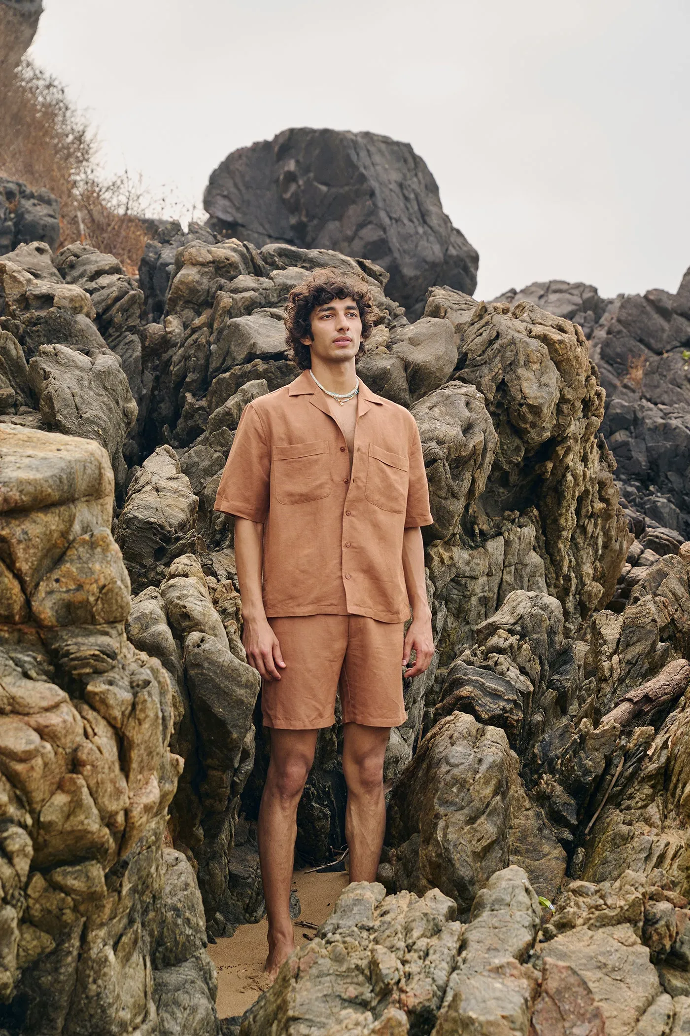 ASHER HOLIDAY SHIRT - SKY WASH