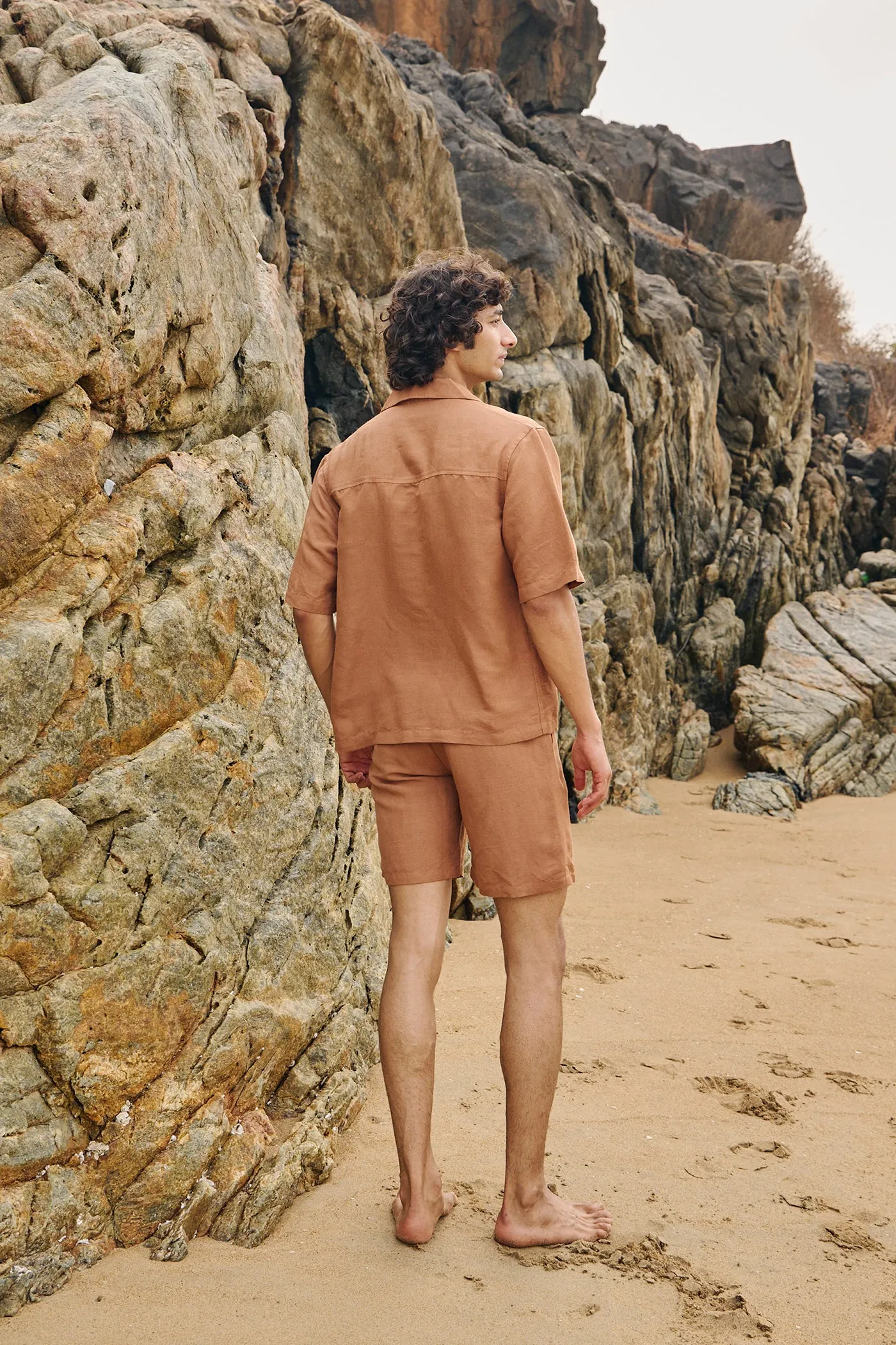 ASHER HOLIDAY SHIRT - TAN