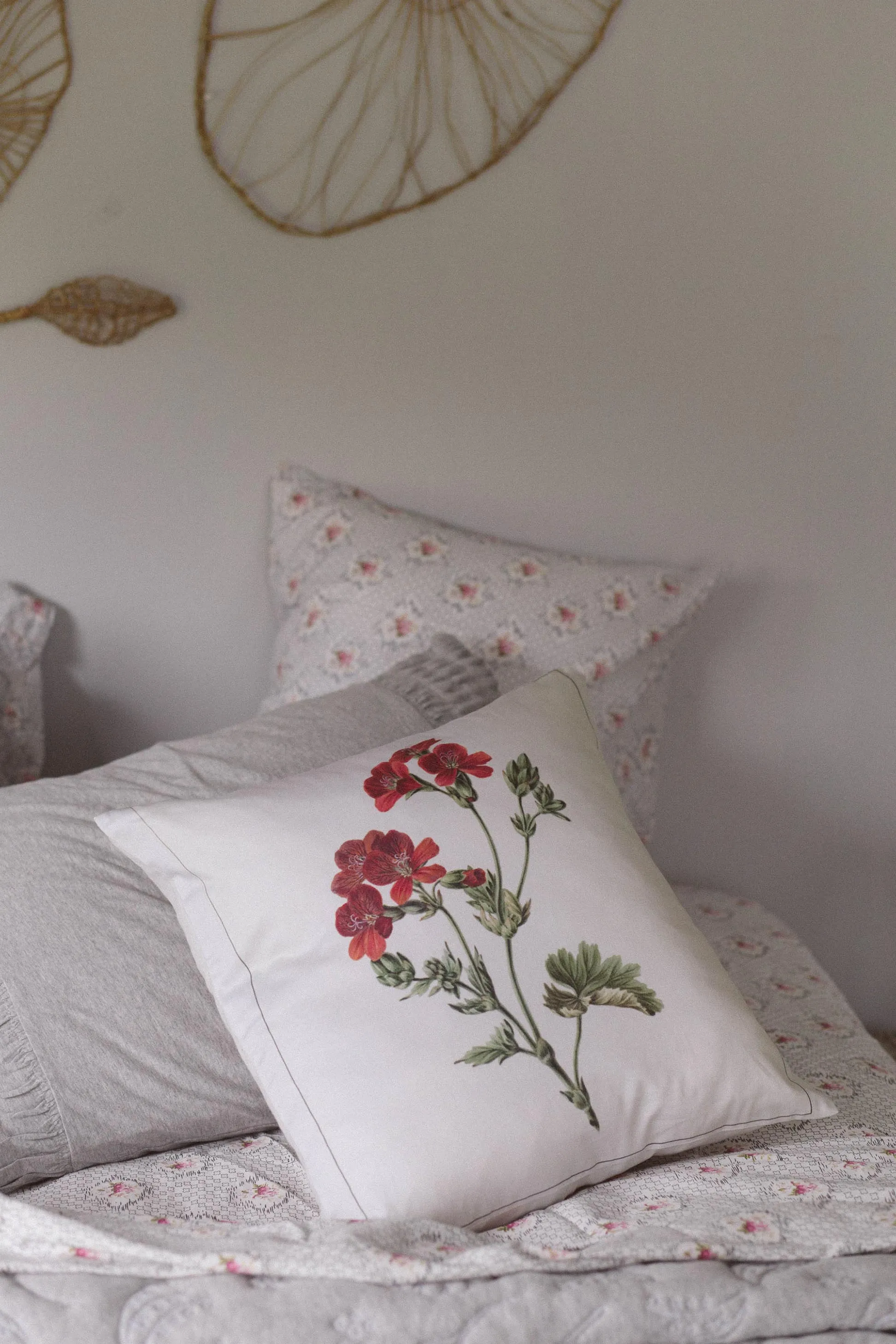 Geranium cushion cover *organic cotton