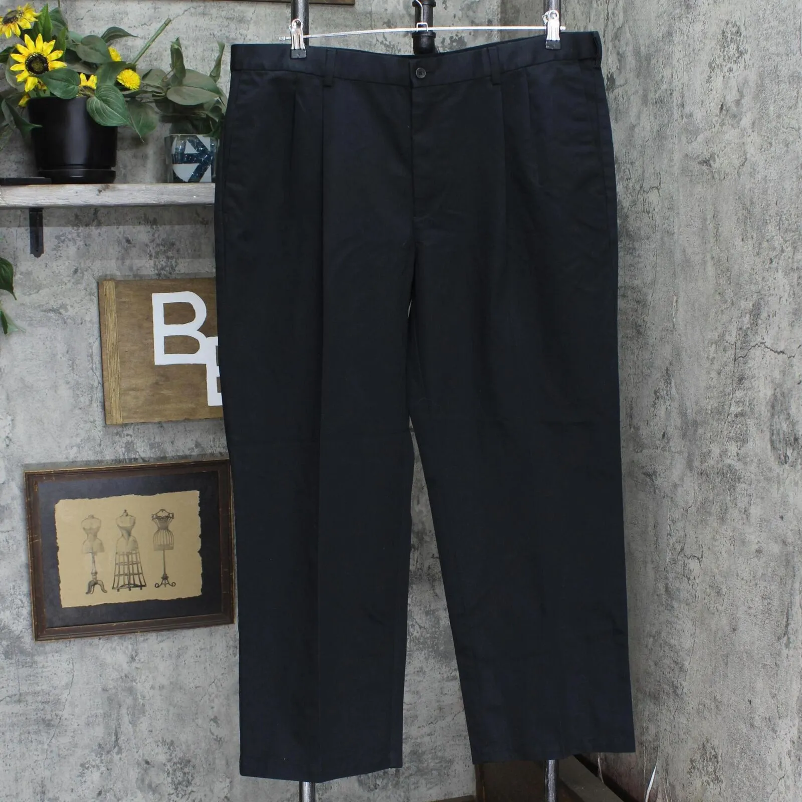 Haggar Mens Classic Fit Pleated Dress Suit Pants 166a8a58276e9e Black 42x30