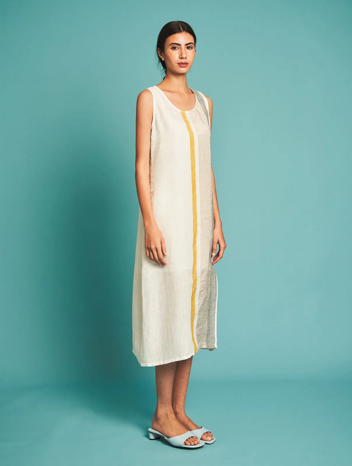 Manan   I   Niko Handloom Linen Kurta - Ivory I  Border Collection