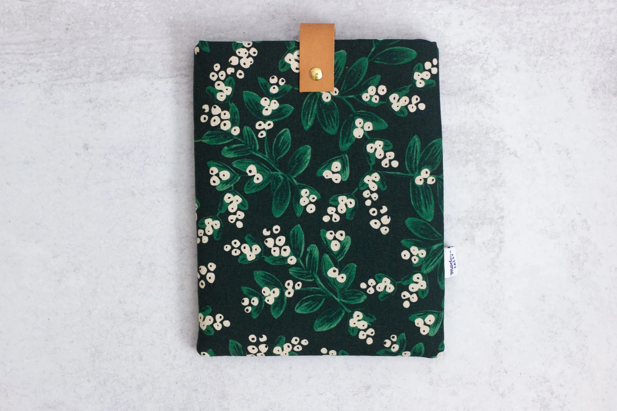 Mistletoe Book Sleeve