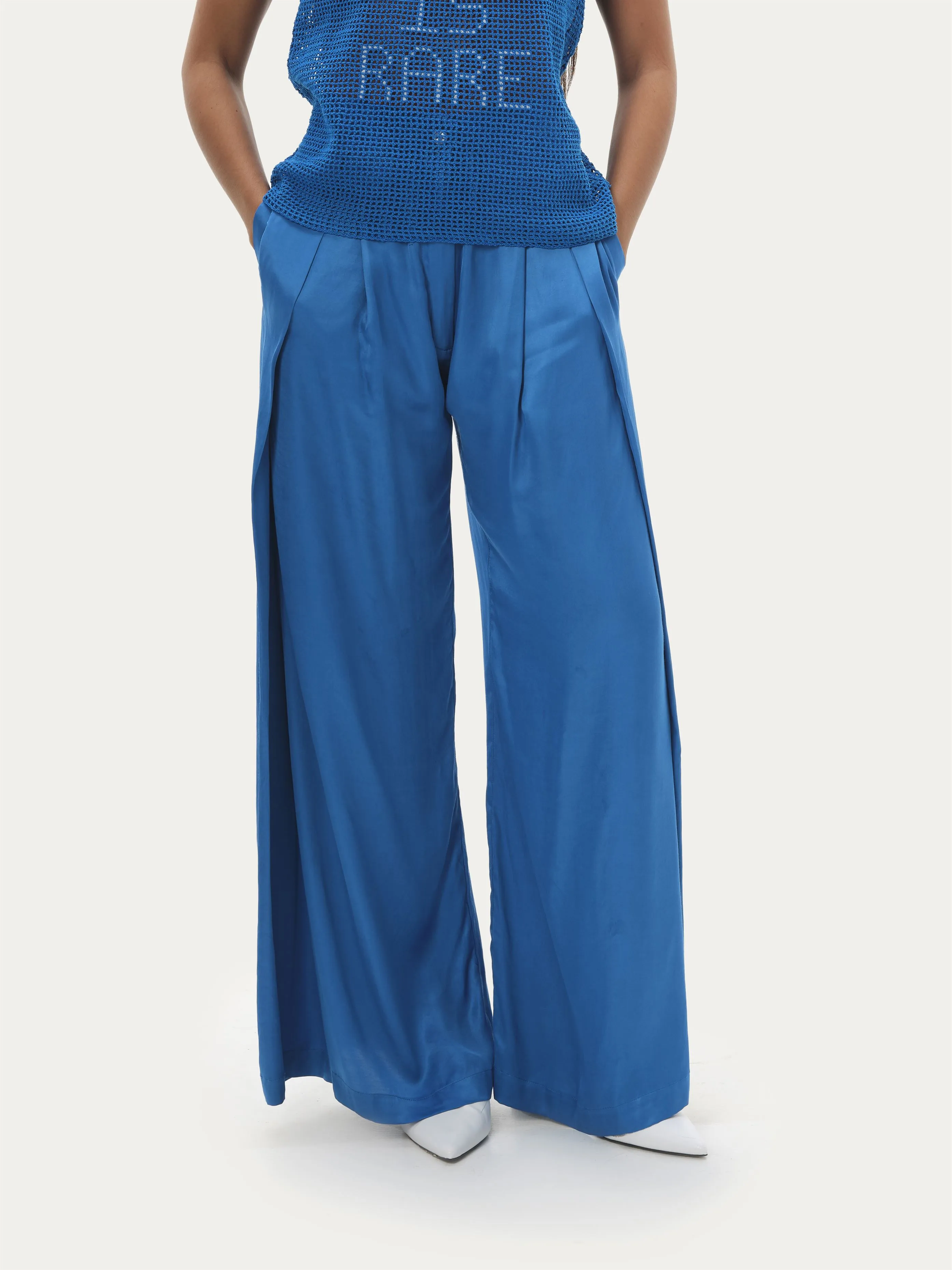 Naushad Ali   I   Box-pleated pants Ramar blue Signature Spring Summer 2025 Ramar blue Cotton satin NA SS24 W35P