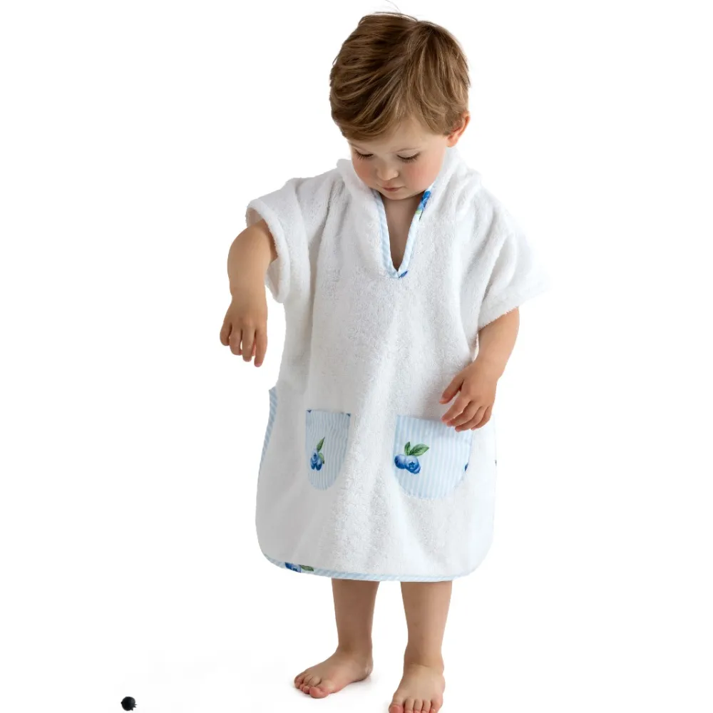 New In Meia Pata Boys Blueberries Beach Poncho SS25