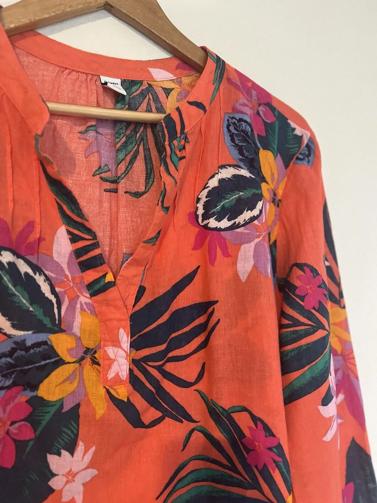 Old Navy  Linen Blend Floral Top Sz XL Hawaiian Flower Peasant Resort Travel