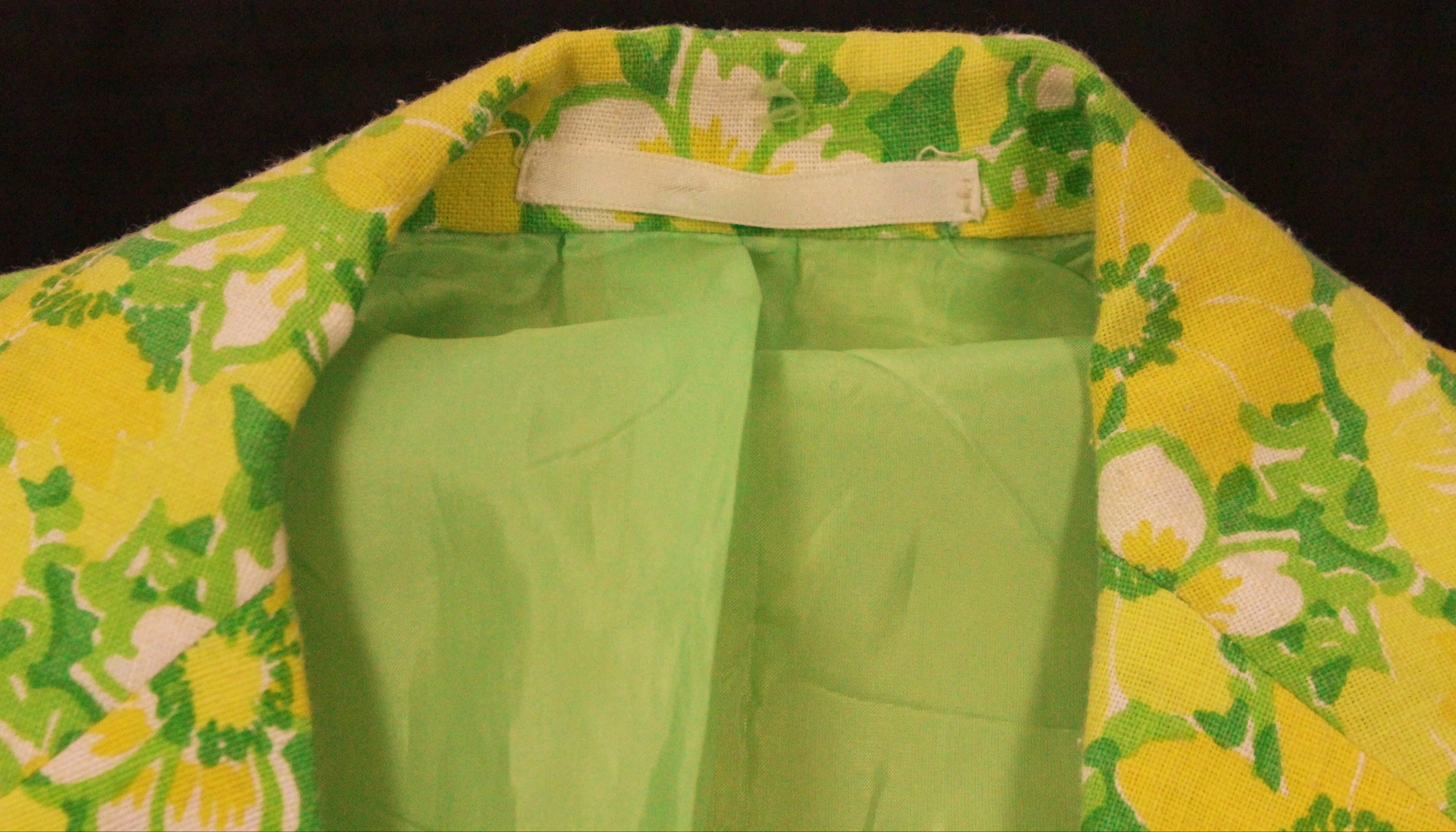 "Lilly Pulitzer Men's Stuff Cocktail Party Jacket" Sz 39R (SOLD)