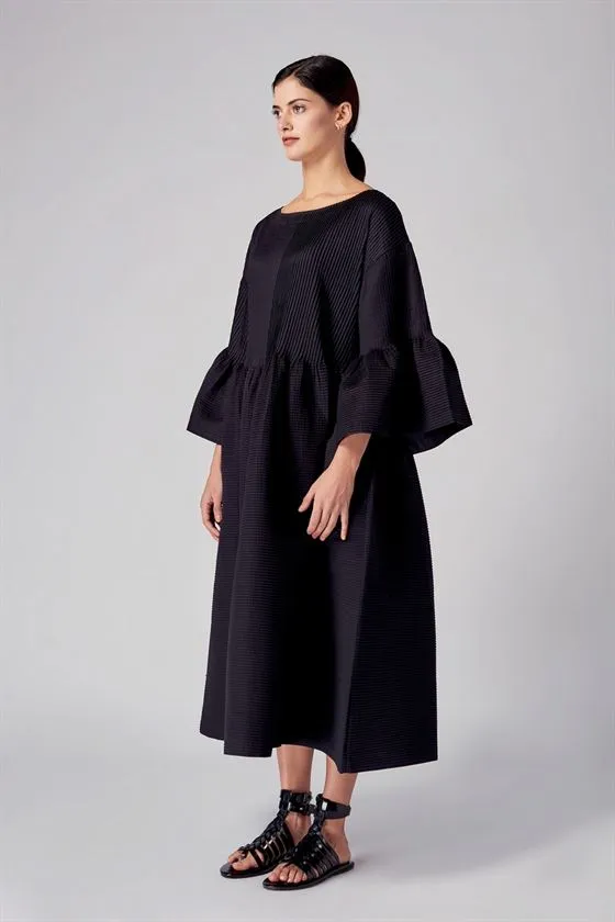 Rajesh Pratap Singh   I   Hamira peplum pleated dress   Black  4FL-110   Women classic collection