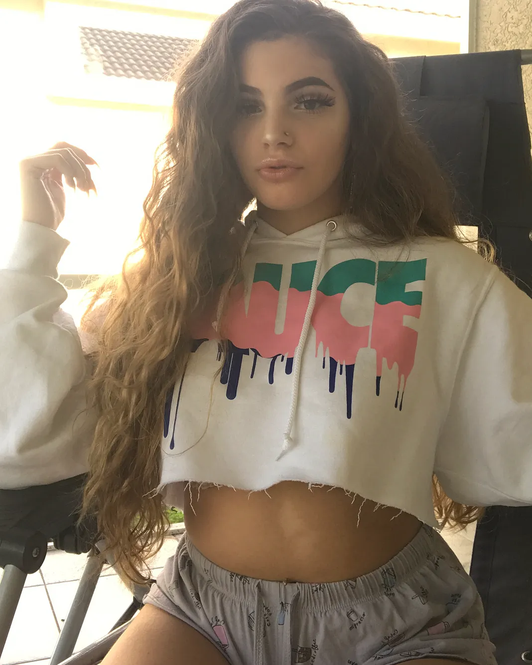 South Beach Sauce | White Hoodie Crop