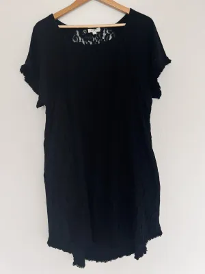 UMGEE Black Linen Blend Dress Sz L Raw Fringe Hems Pockets Crochet Lace Boho