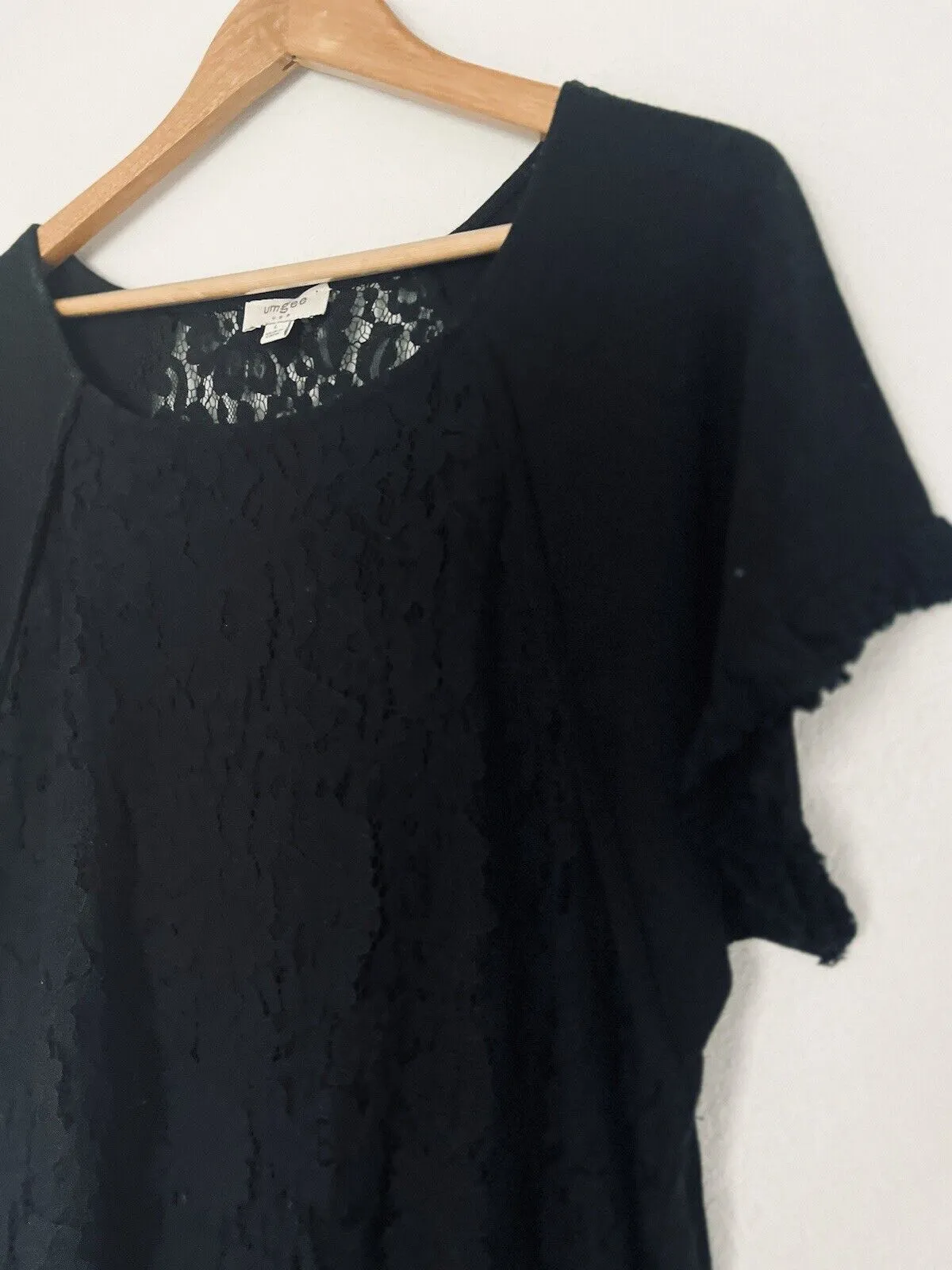 UMGEE Black Linen Blend Dress Sz L Raw Fringe Hems Pockets Crochet Lace Boho