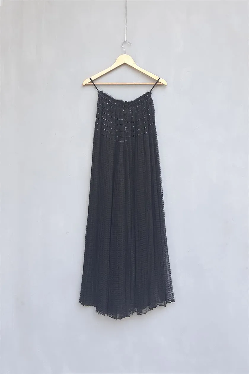 Urvashi Kaur   I   Pasir PANTS OLA chanderi cotton silk charcoal TESSELLATE- 93