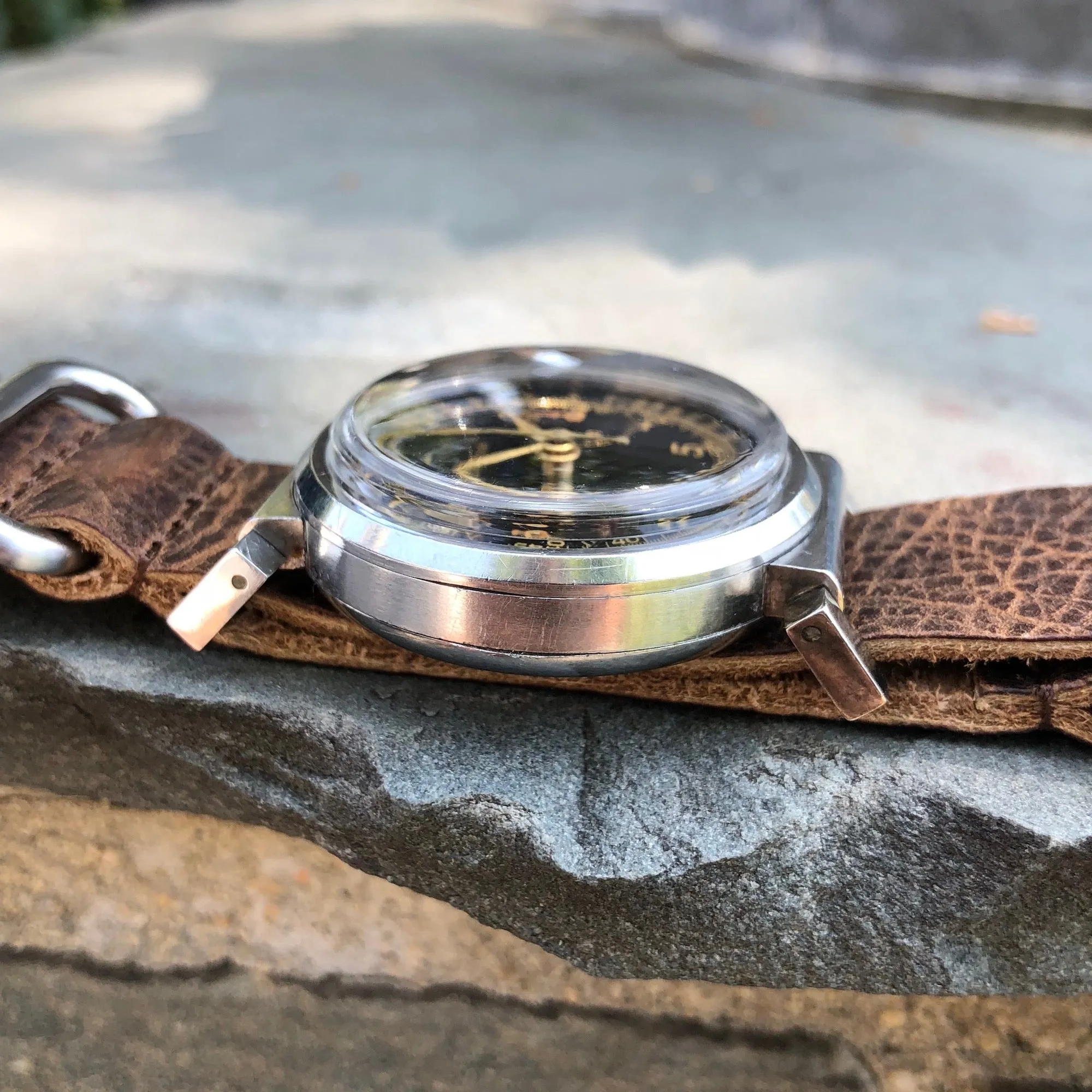 Vintage Eterna Stainless Steel Gilt Chronograph Flexible Lugs Manual Wind 35mm Wristwatch