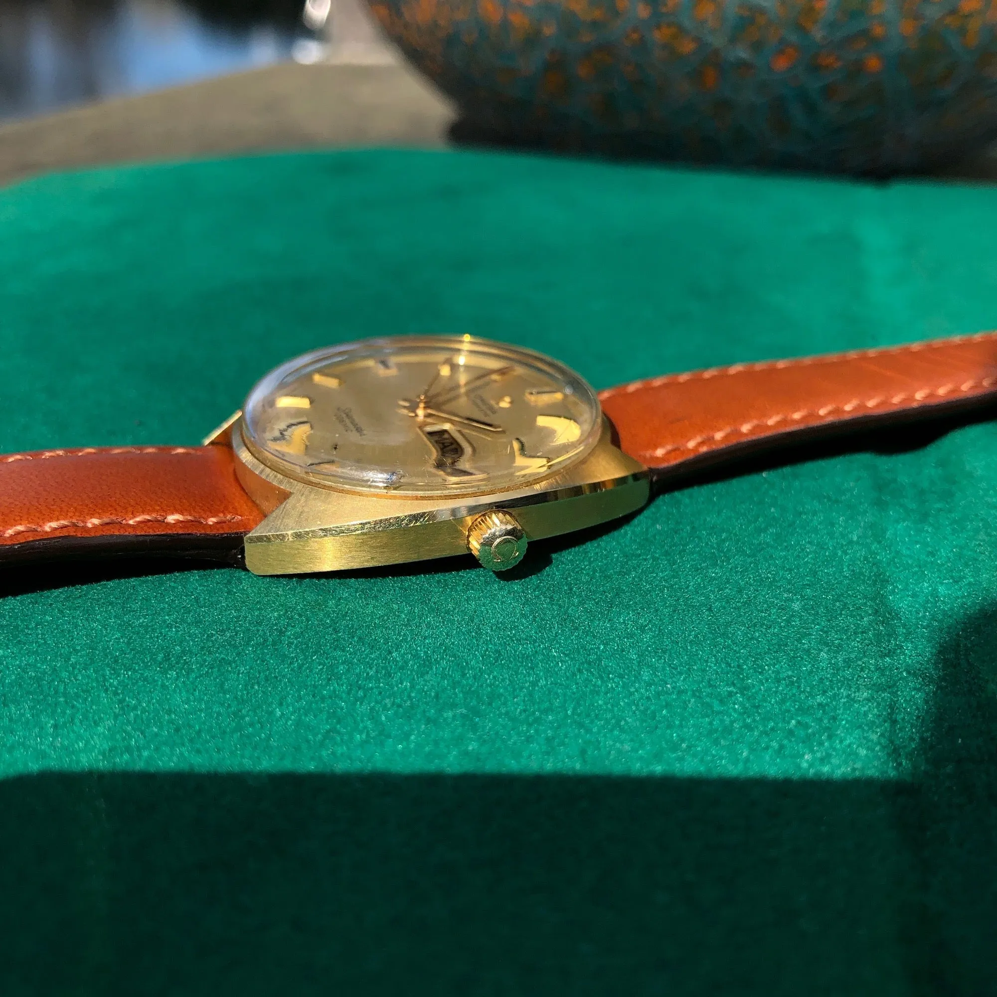 Vintage Omega Seamaster Cosmic 166.049 Day Date 18K Yellow Gold Cal. 752 Automatic Wristwatch