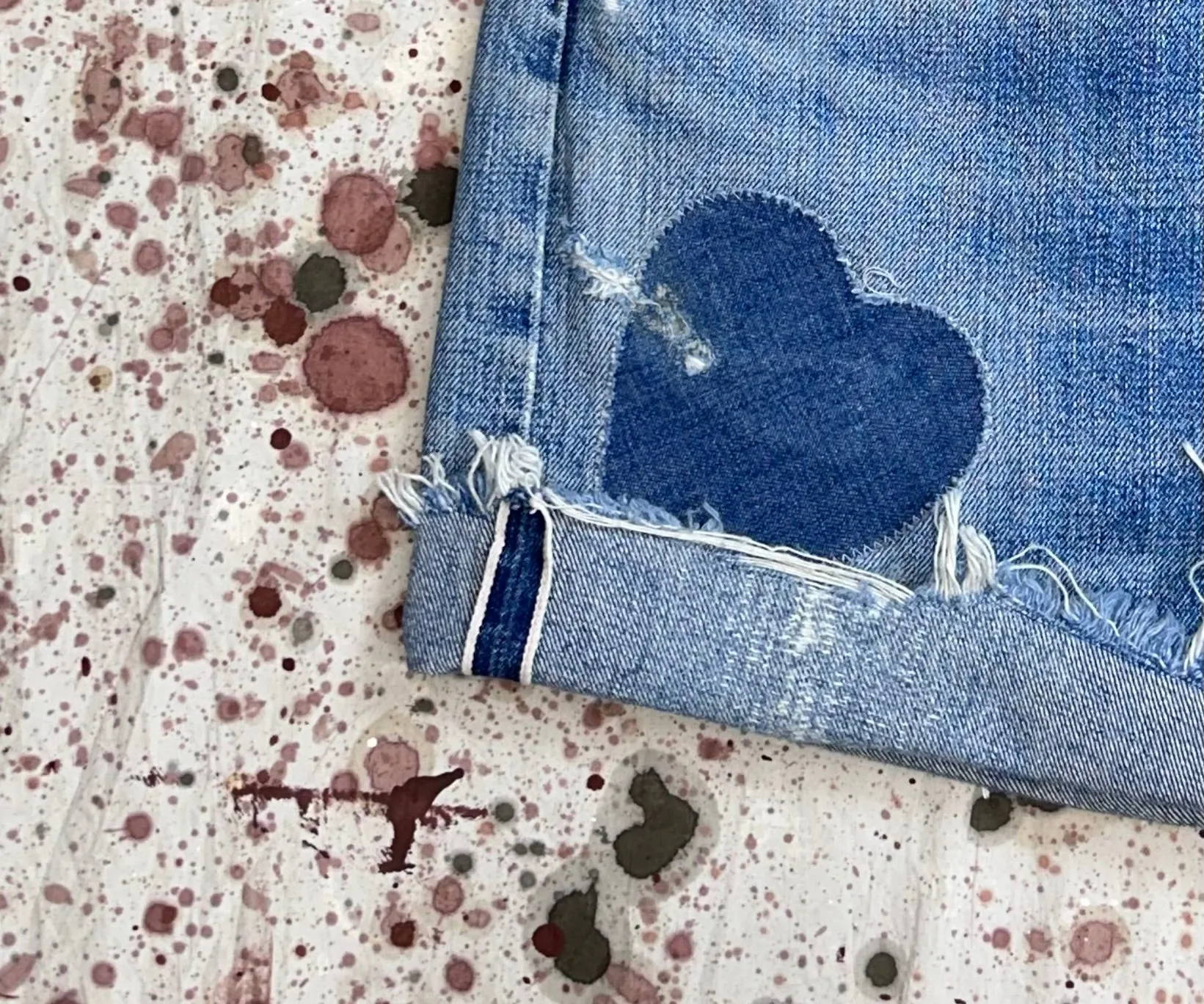 Vintage USA Single Stitch Redline Super Wash Cut Off Shorts with Heart Patch (JYJ0524-202)
