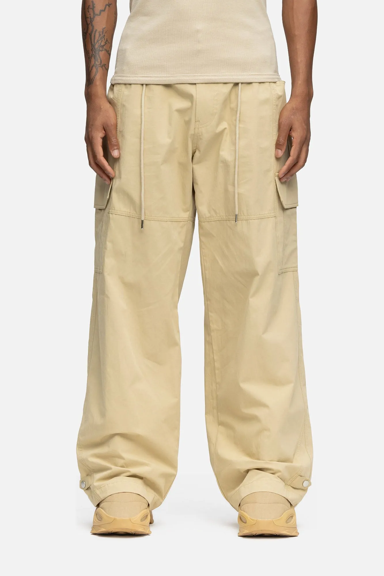 W8 CARGO KHAKI